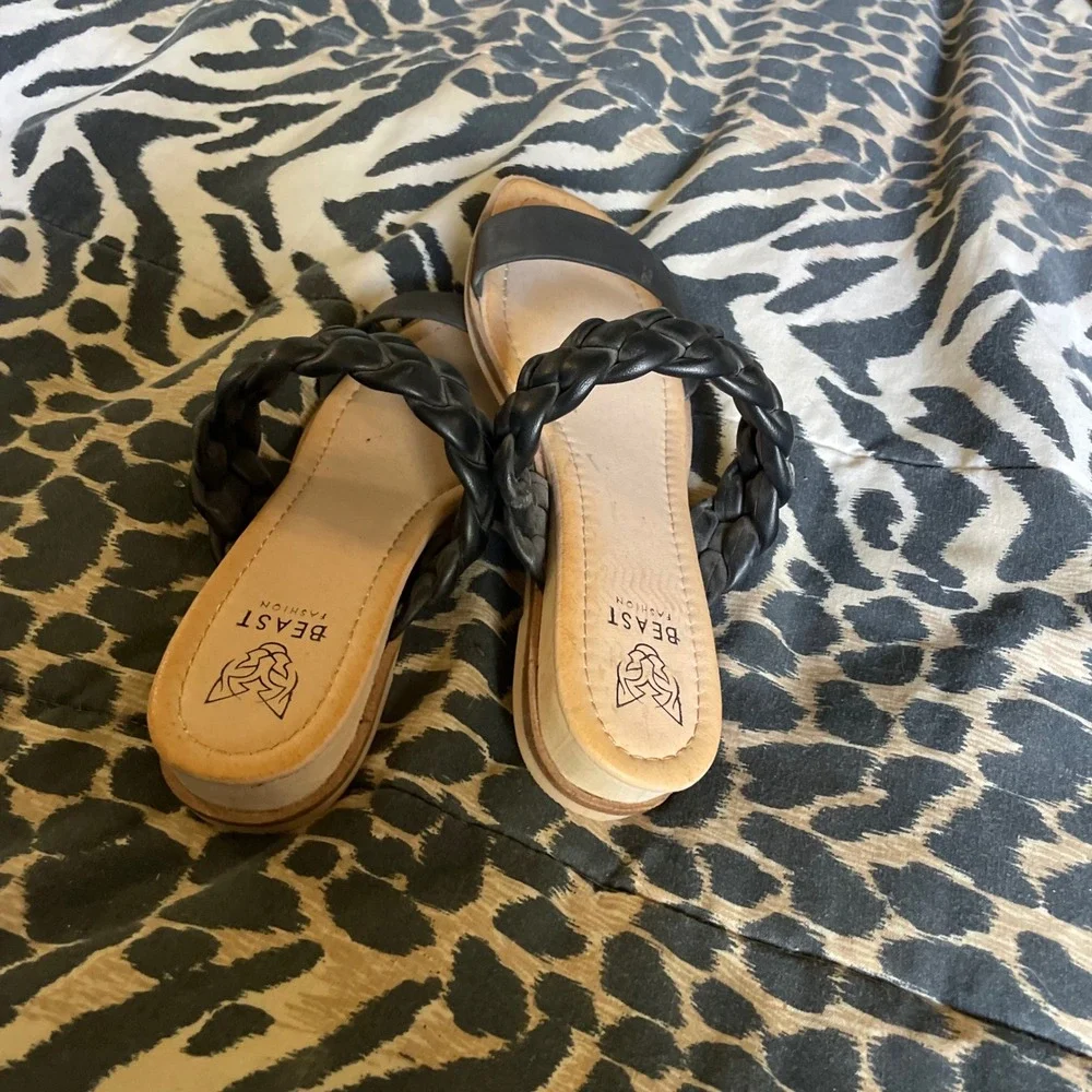 Womens Beast Fashion Braided‎ Black Slip On Sandals Slides Casual Sz 7